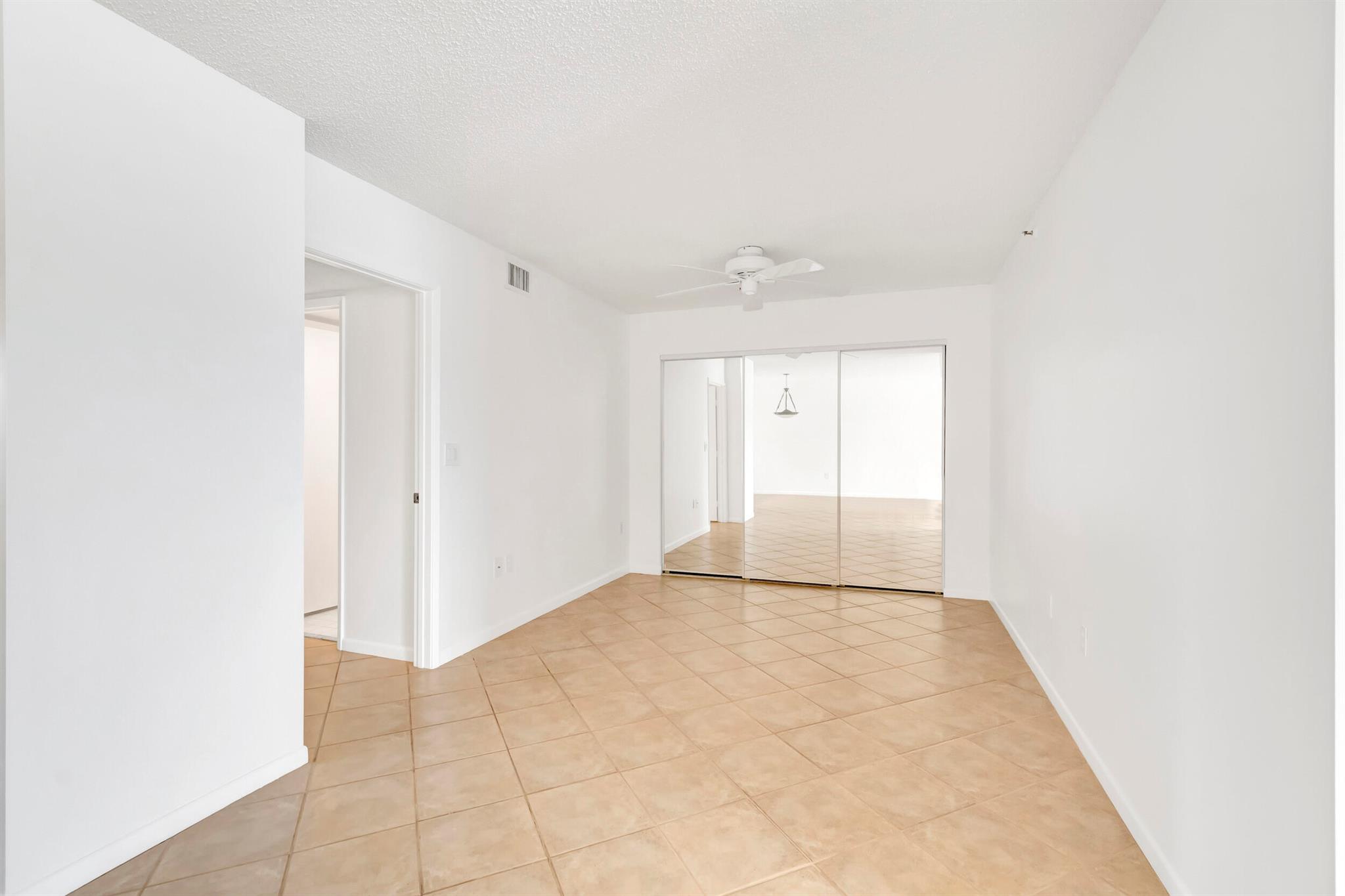 HUNTINGTON POINTE - Residential Lease