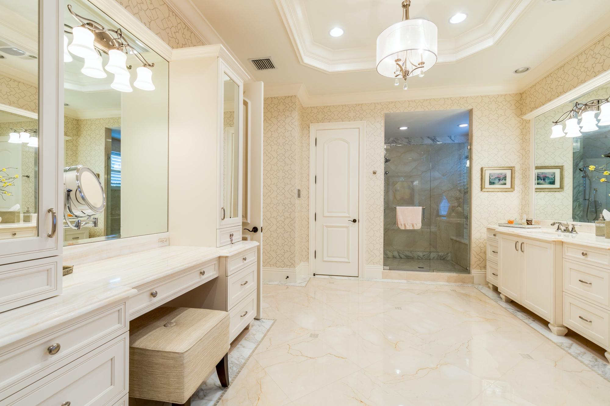 Royal Palm Yacht & Countr - Residential