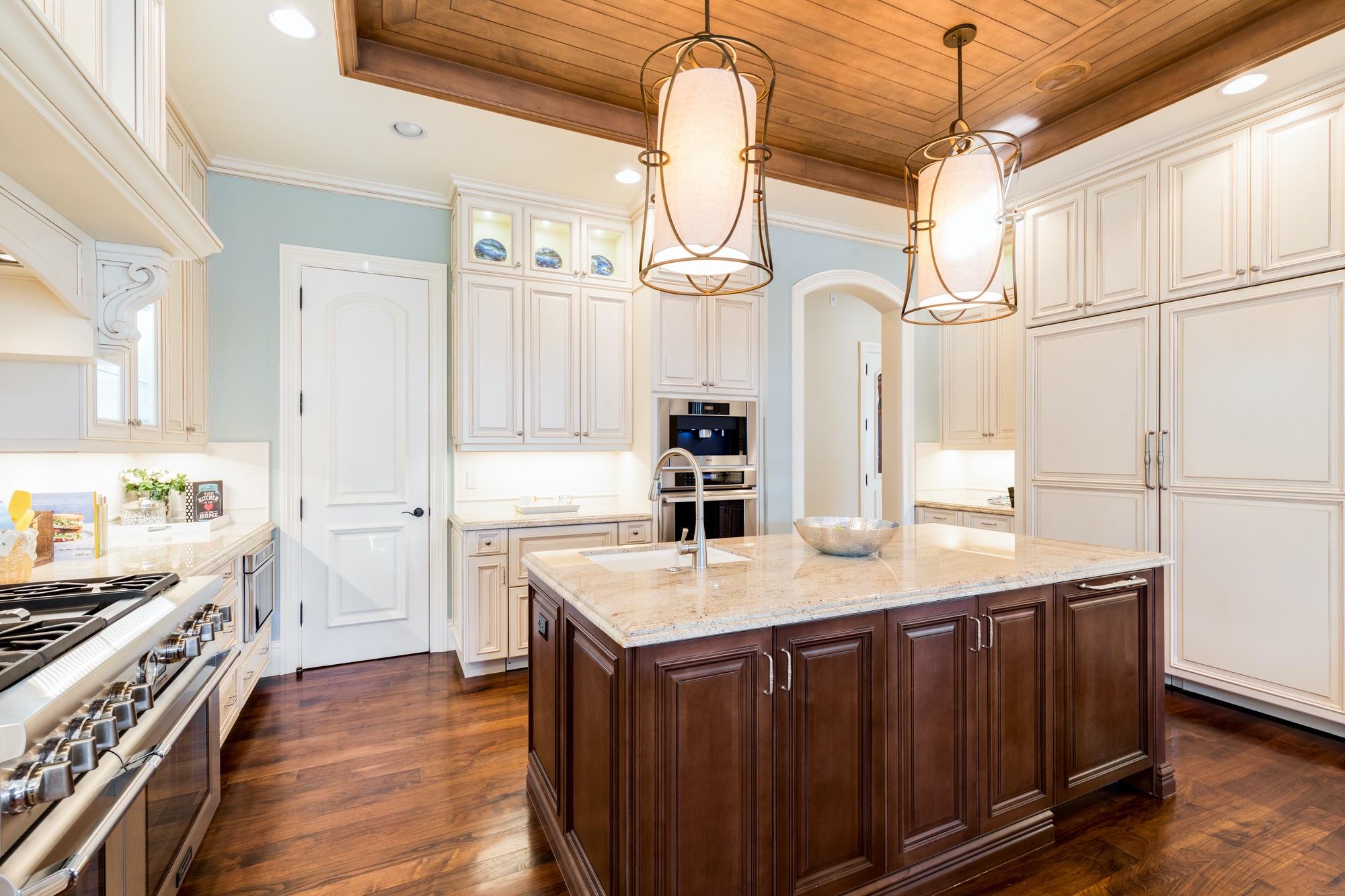 Royal Palm Yacht & Countr - Residential