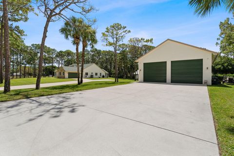 A home in Loxahatchee