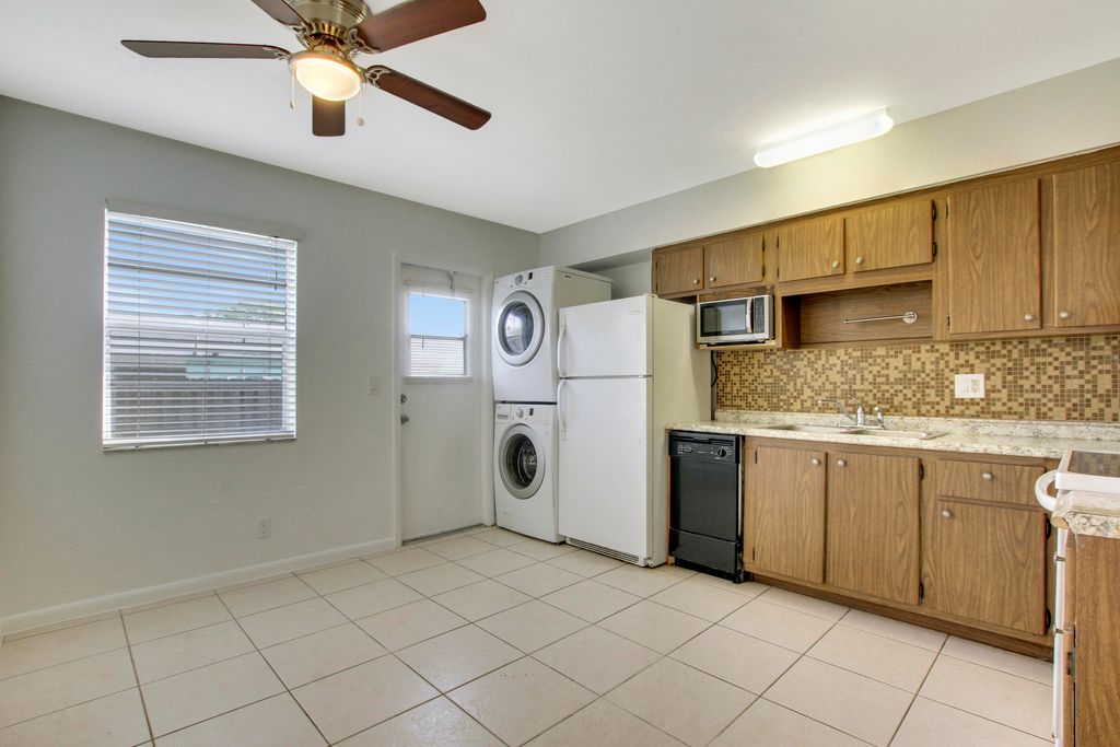 Photo of 1919 Doffer Lane #1933, Juno Beach, FL 33408 (MLS # B26007863)