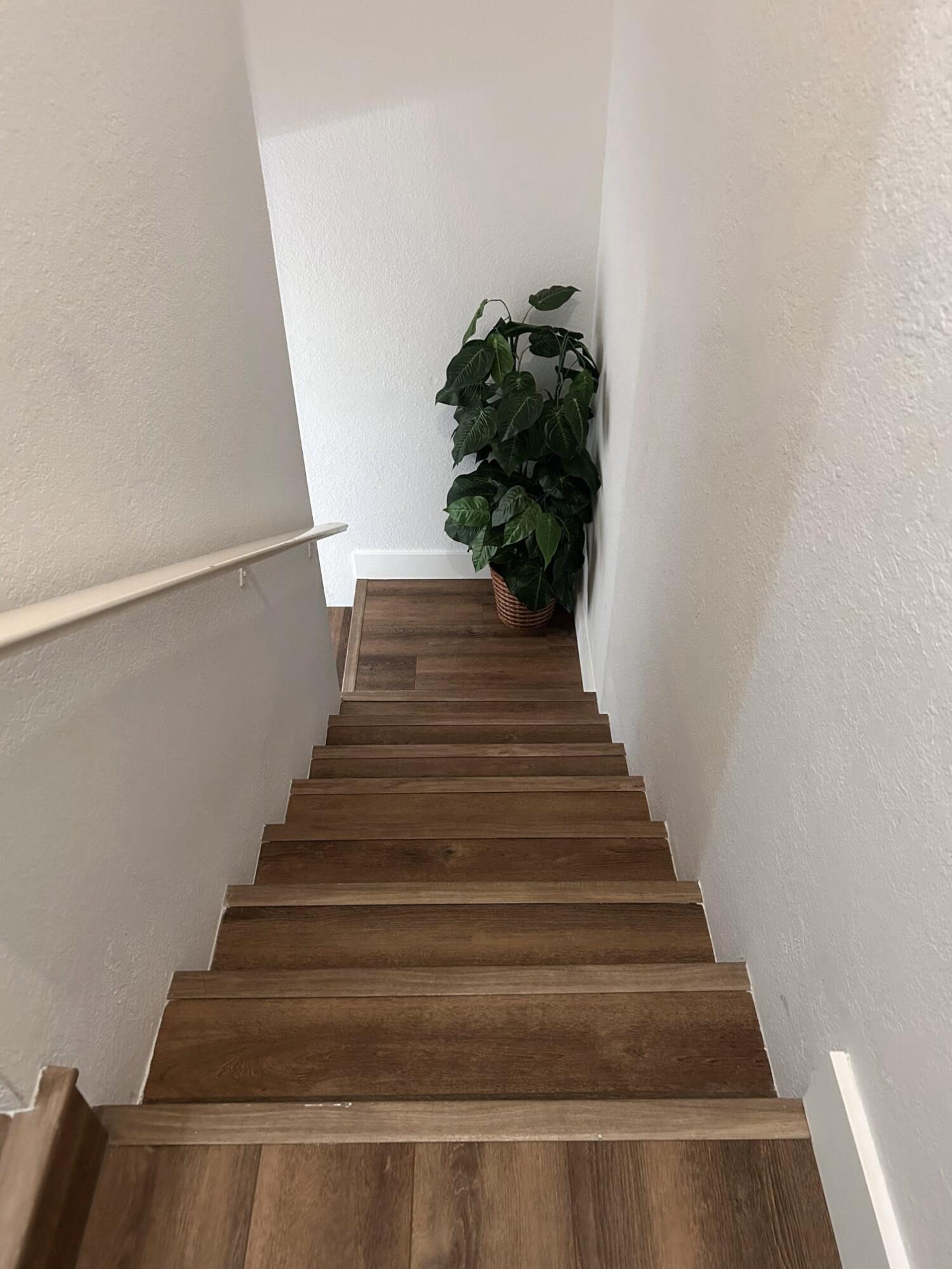 WATERSIDE VILLAGE OF PALM BEACH CONDO - Residential Lease