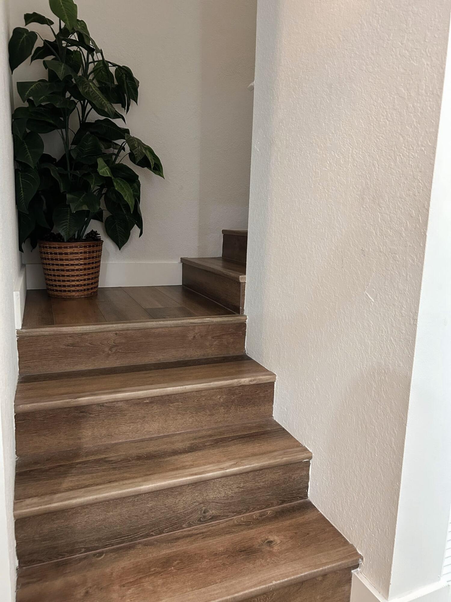 WATERSIDE VILLAGE OF PALM BEACH CONDO - Residential Lease