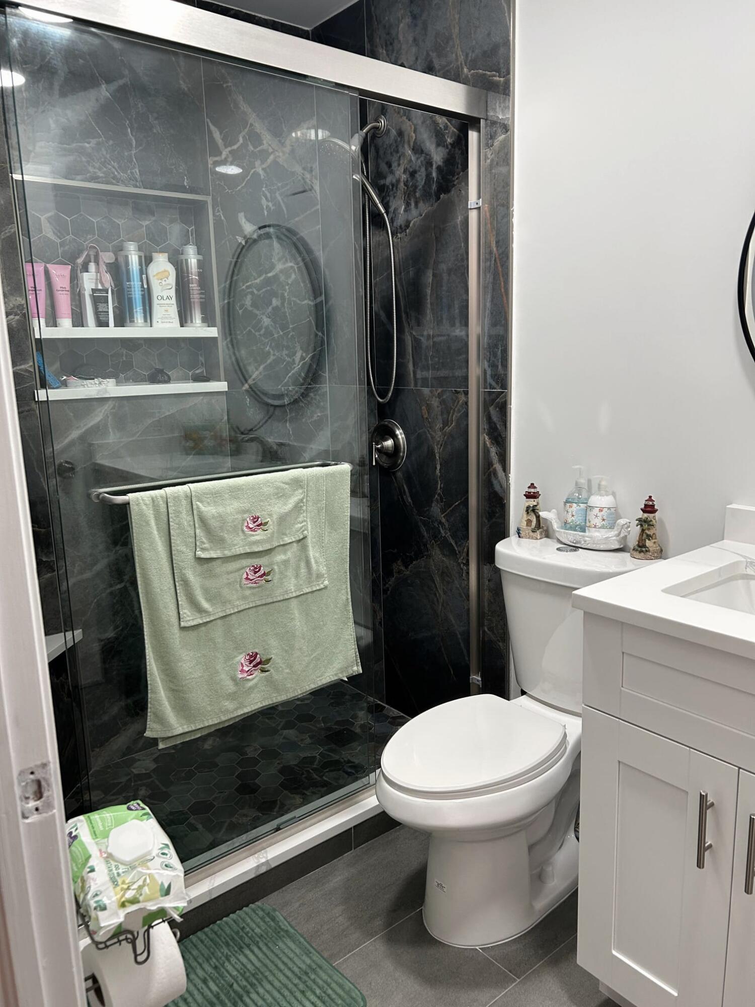 WATERSIDE VILLAGE OF PALM BEACH CONDO - Residential Lease