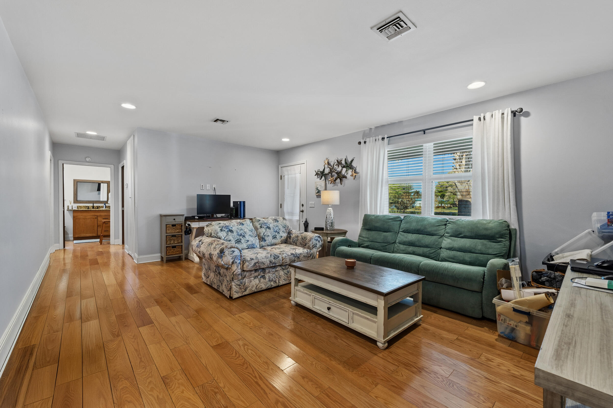 VERO SHORES UNIT 1 - Residential