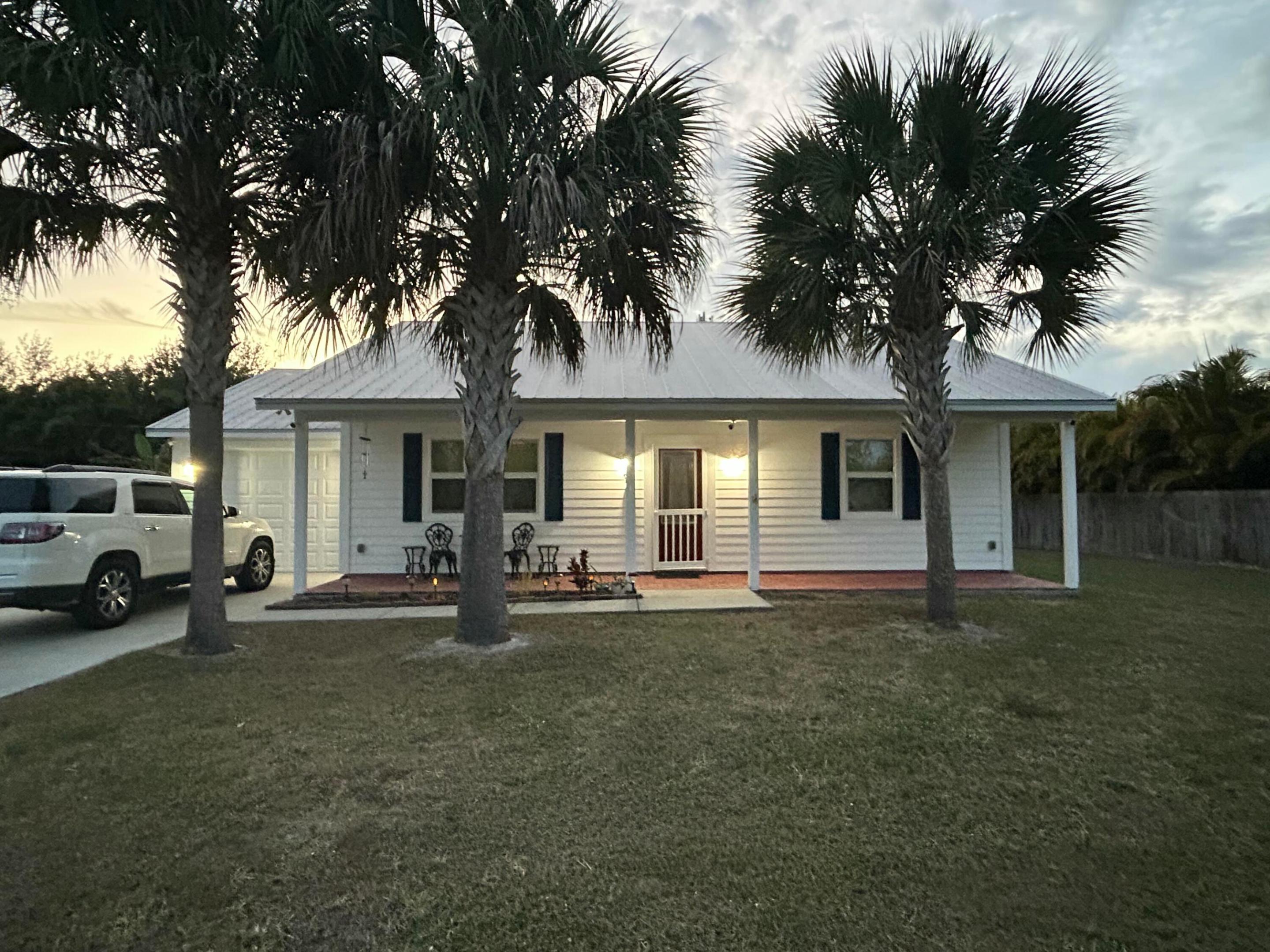 VERO SHORES UNIT 1 - Residential