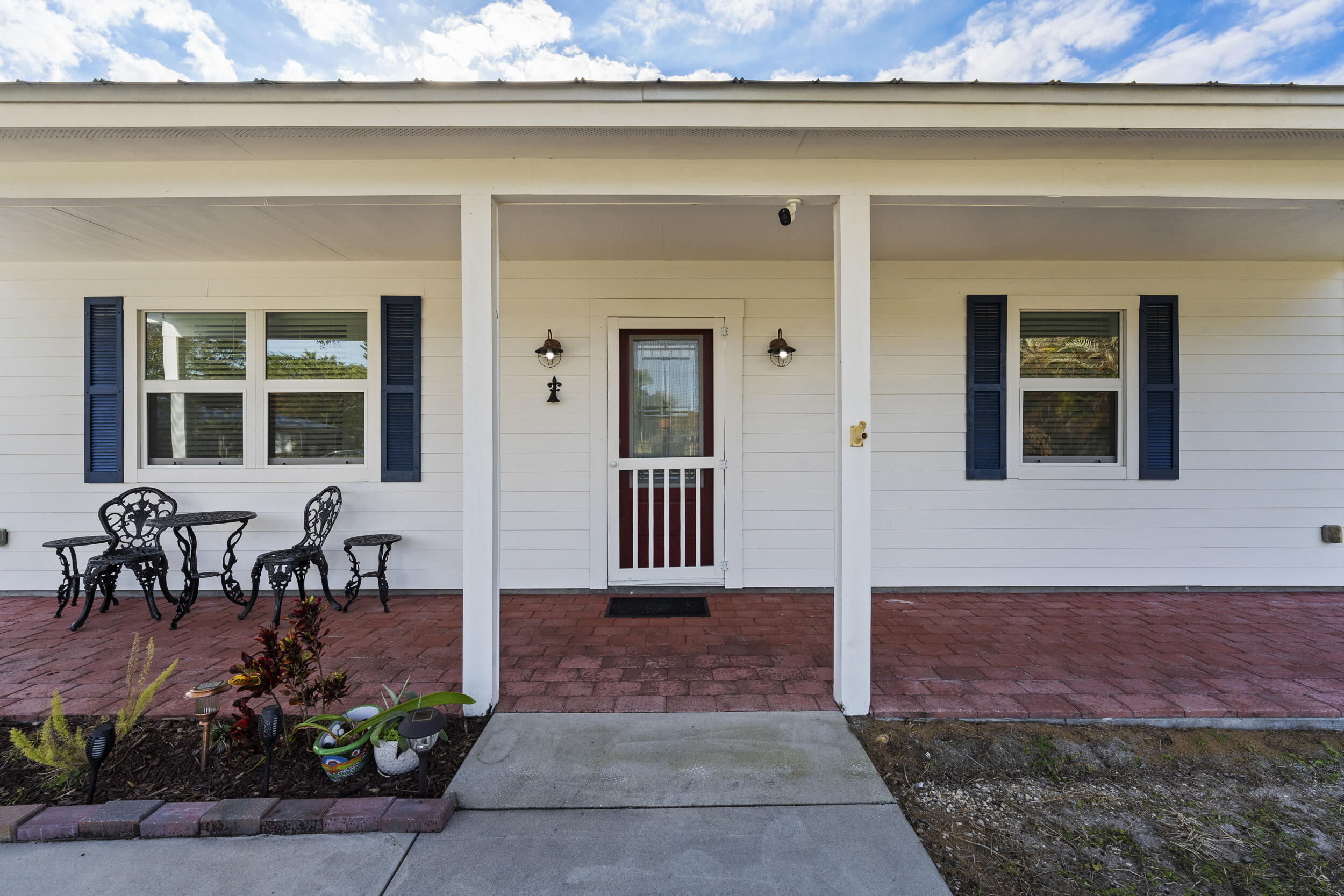 VERO SHORES UNIT 1 - Residential