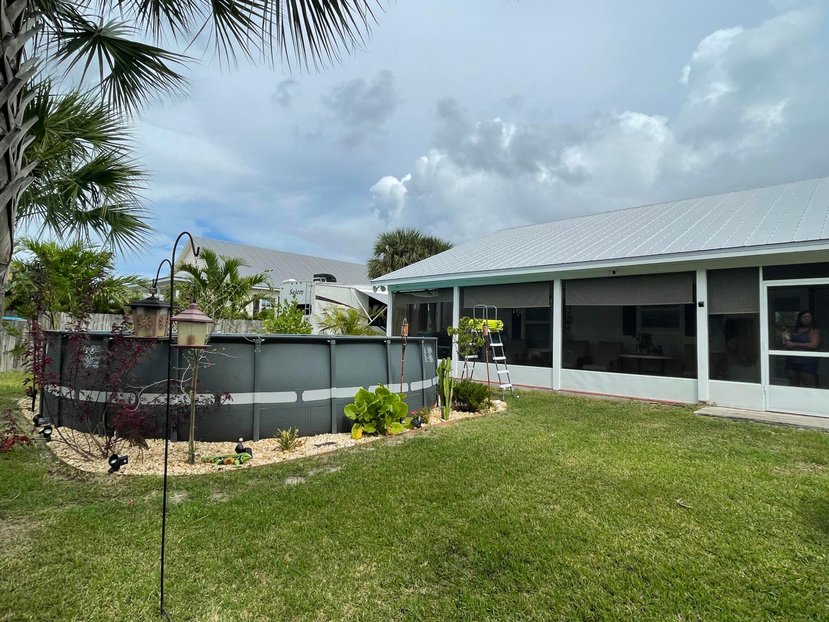 VERO SHORES UNIT 1 - Residential