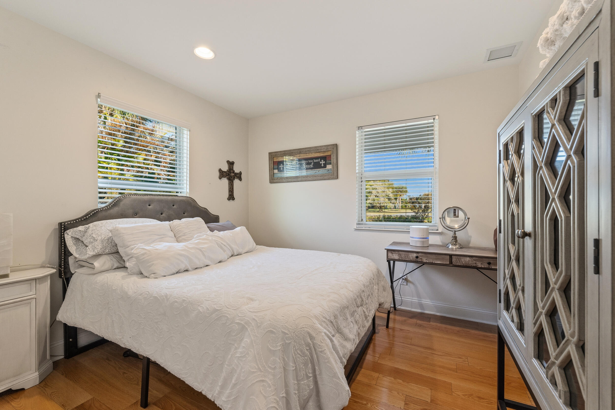 VERO SHORES UNIT 1 - Residential