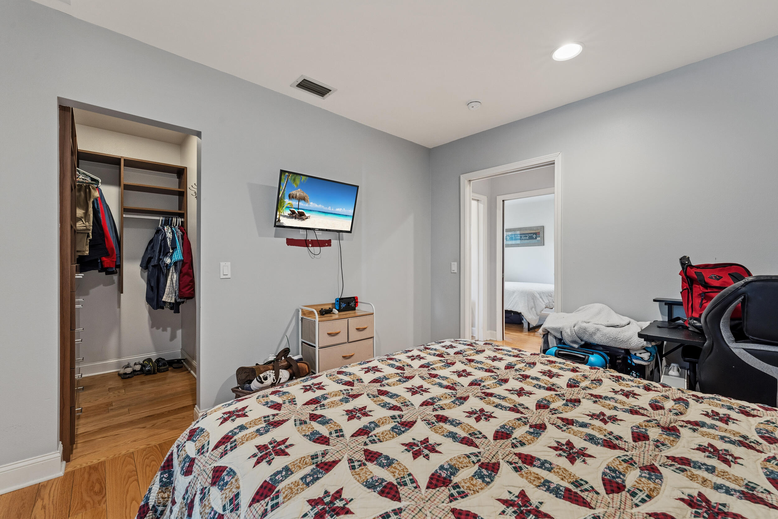 VERO SHORES UNIT 1 - Residential