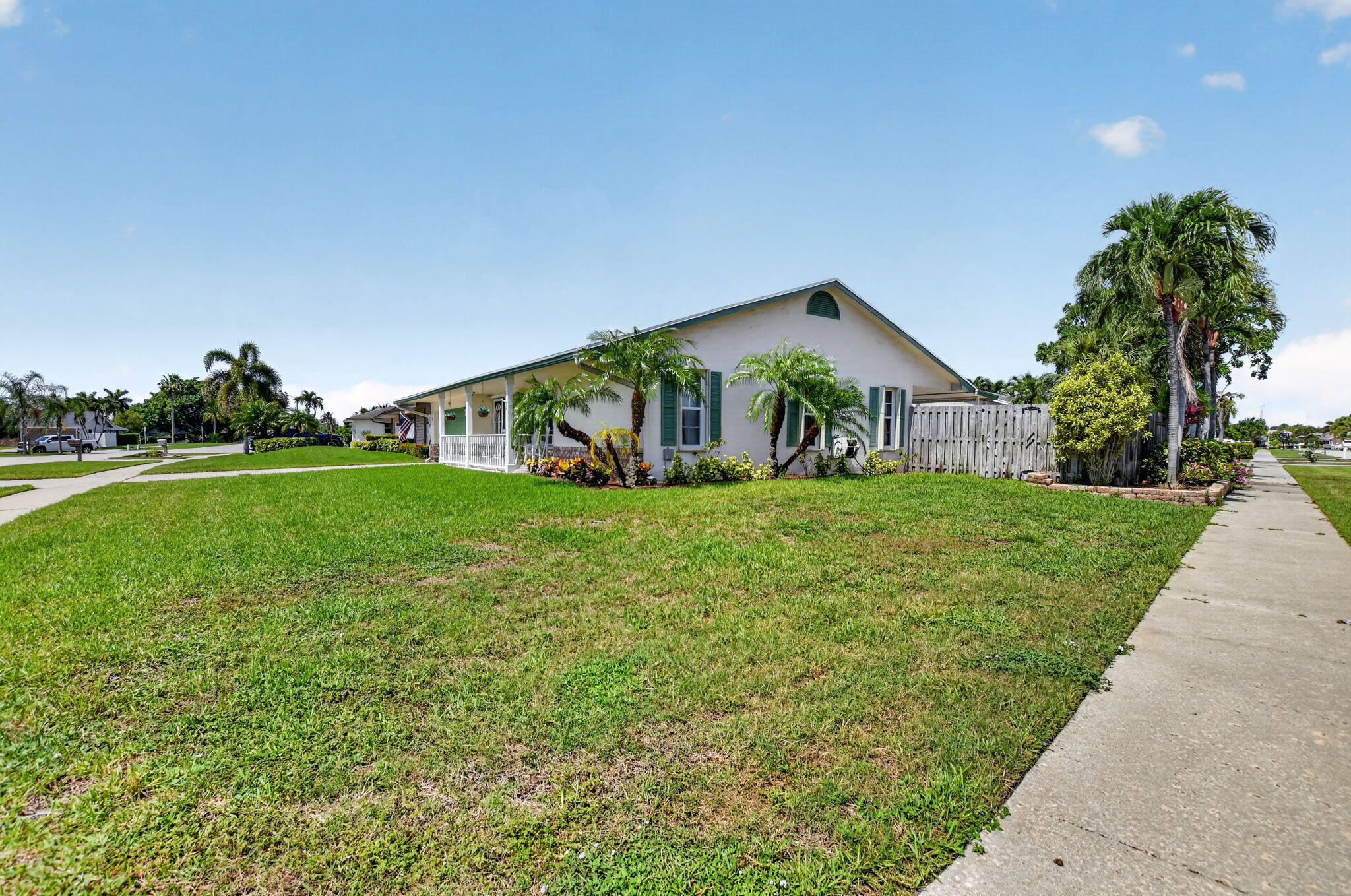 1345 SW 28th Avenue