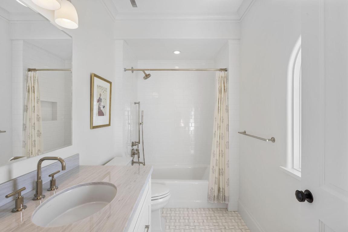 ELLAMAR - Residential