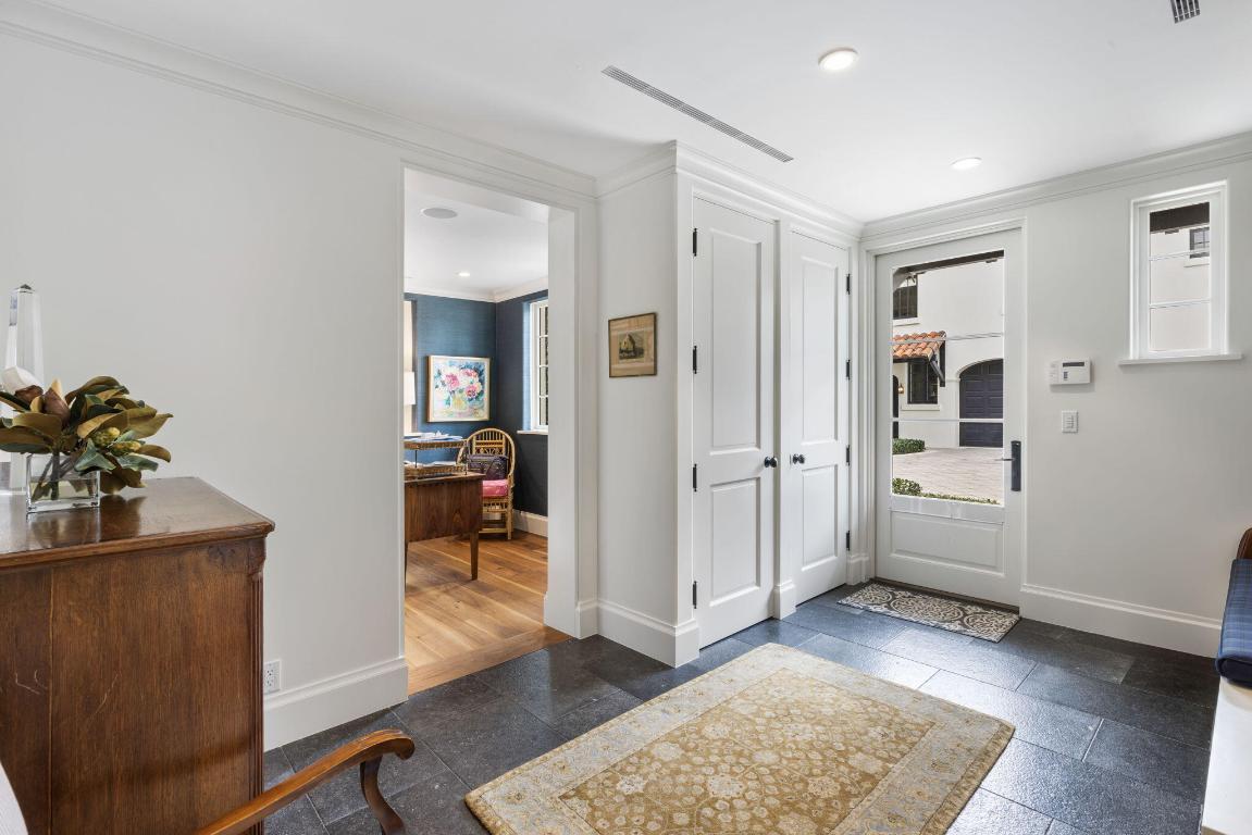 ELLAMAR - Residential