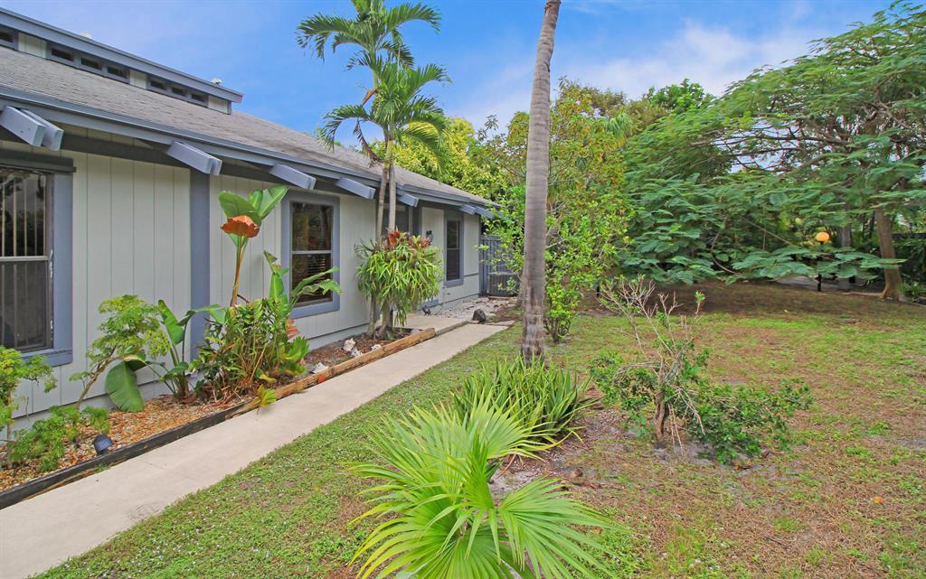 CYPRESS VILLAS - Residential