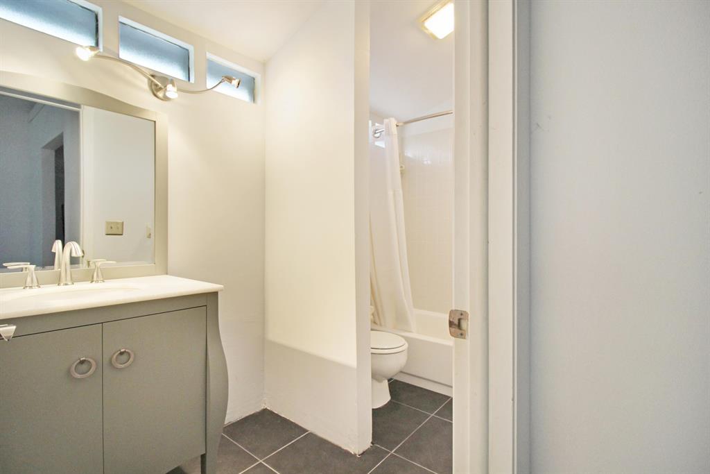 CYPRESS VILLAS - Residential