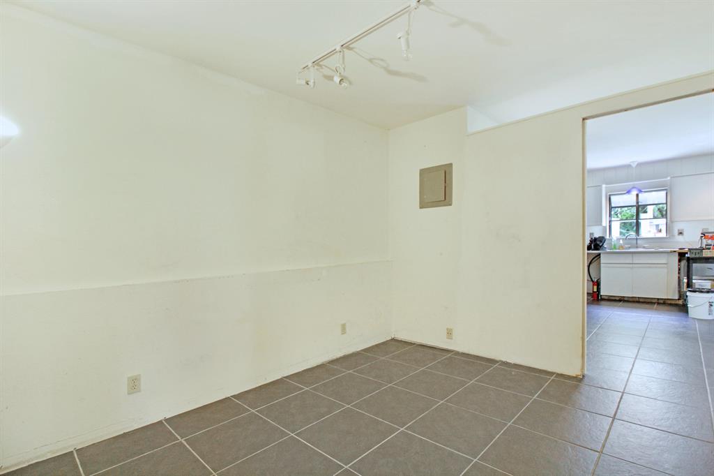 CYPRESS VILLAS - Residential