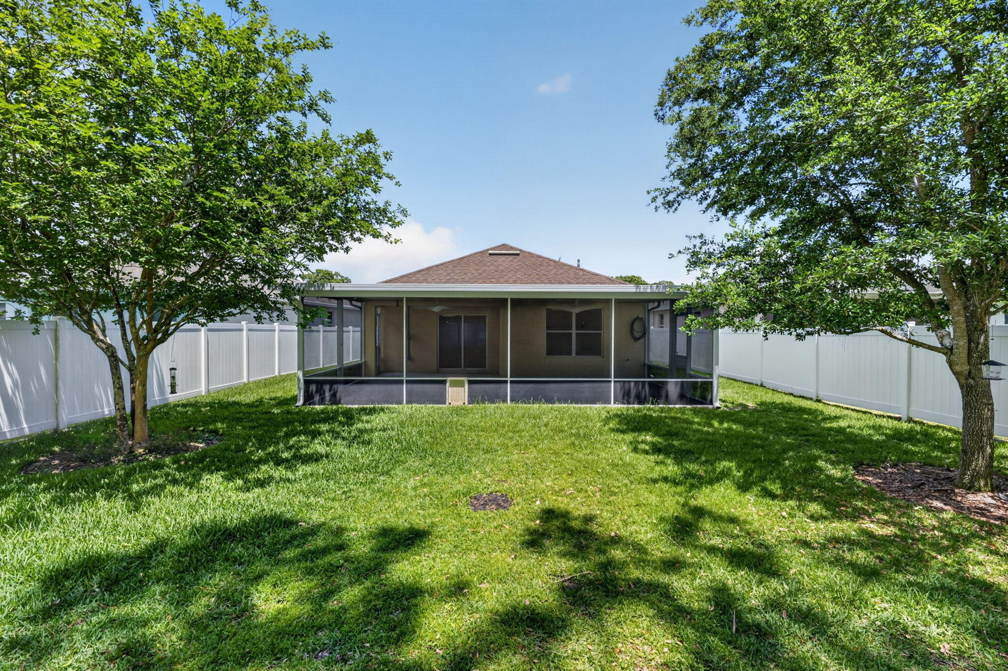 PALM GARDENS 1ST ADDN UNREC ON AM-16 - Residential