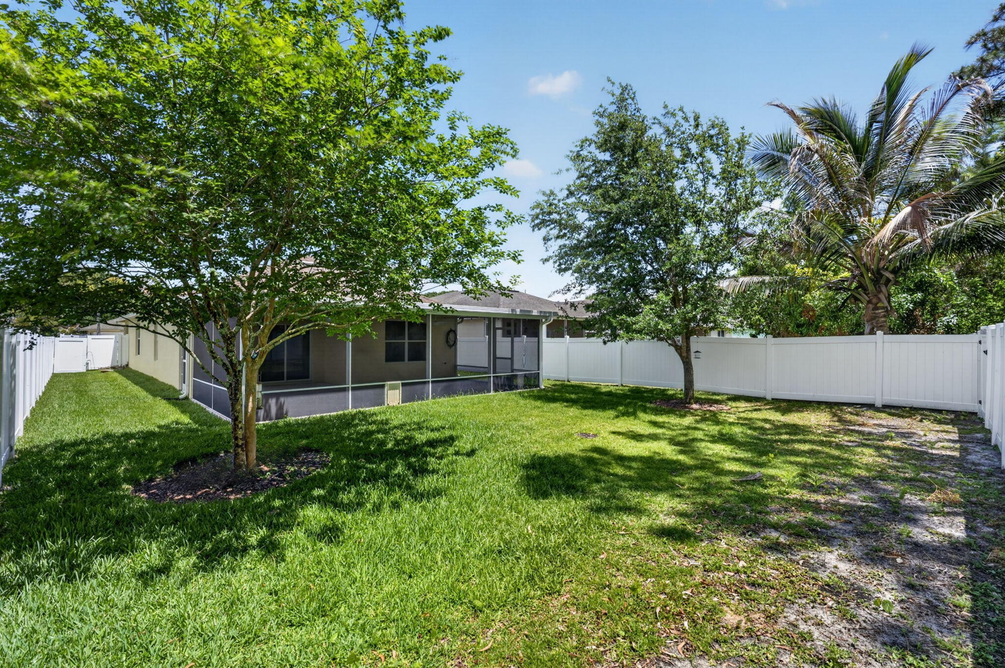 PALM GARDENS 1ST ADDN UNREC ON AM-16 - Residential