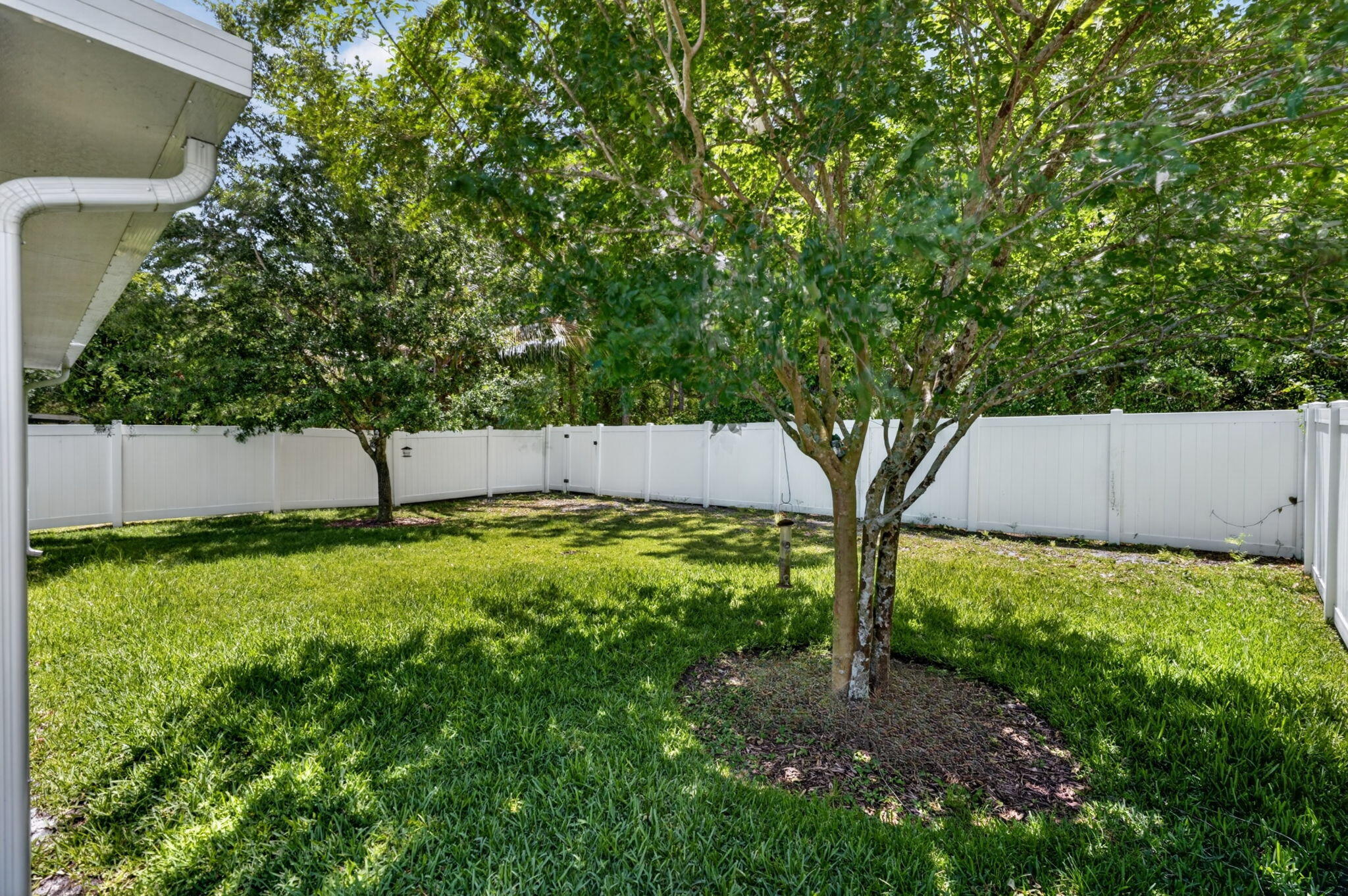 PALM GARDENS 1ST ADDN UNREC ON AM-16 - Residential