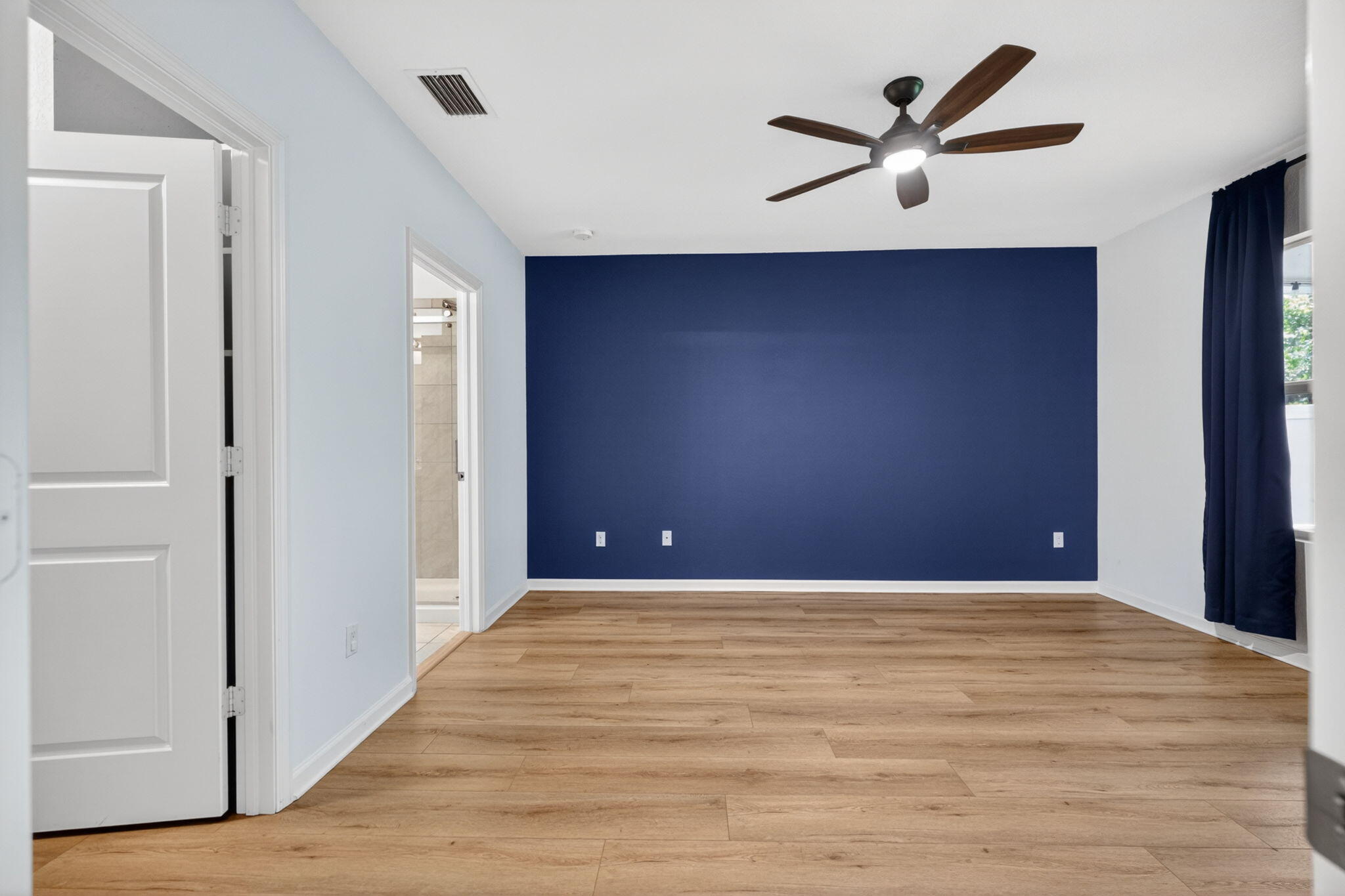 PALM GARDENS 1ST ADDN UNREC ON AM-16 - Residential