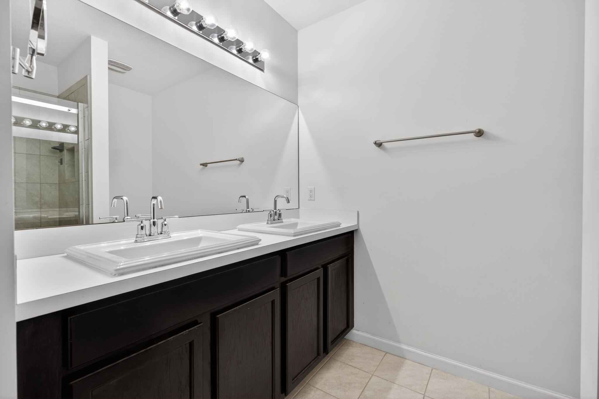 PALM GARDENS 1ST ADDN UNREC ON AM-16 - Residential