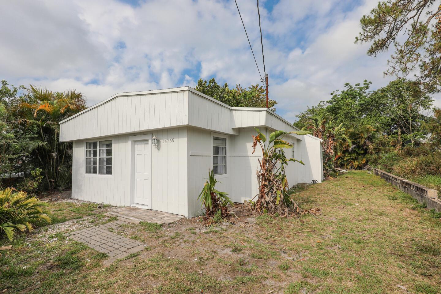 BOOKER PARK, LOT 25 BLK 7 - Residential