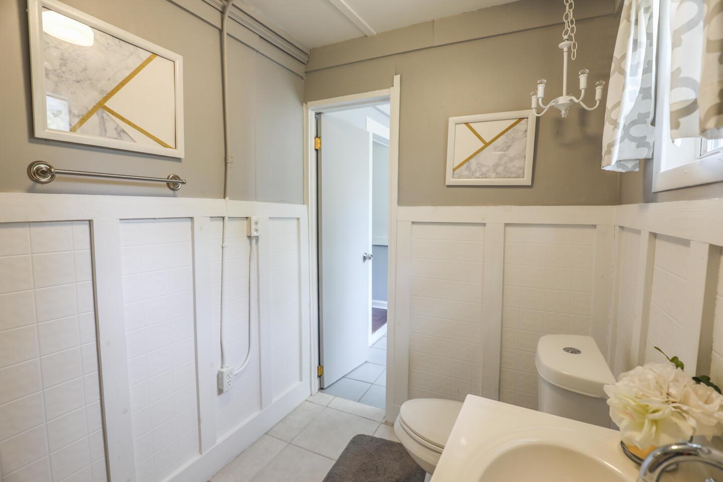 BOOKER PARK, LOT 25 BLK 7 - Residential