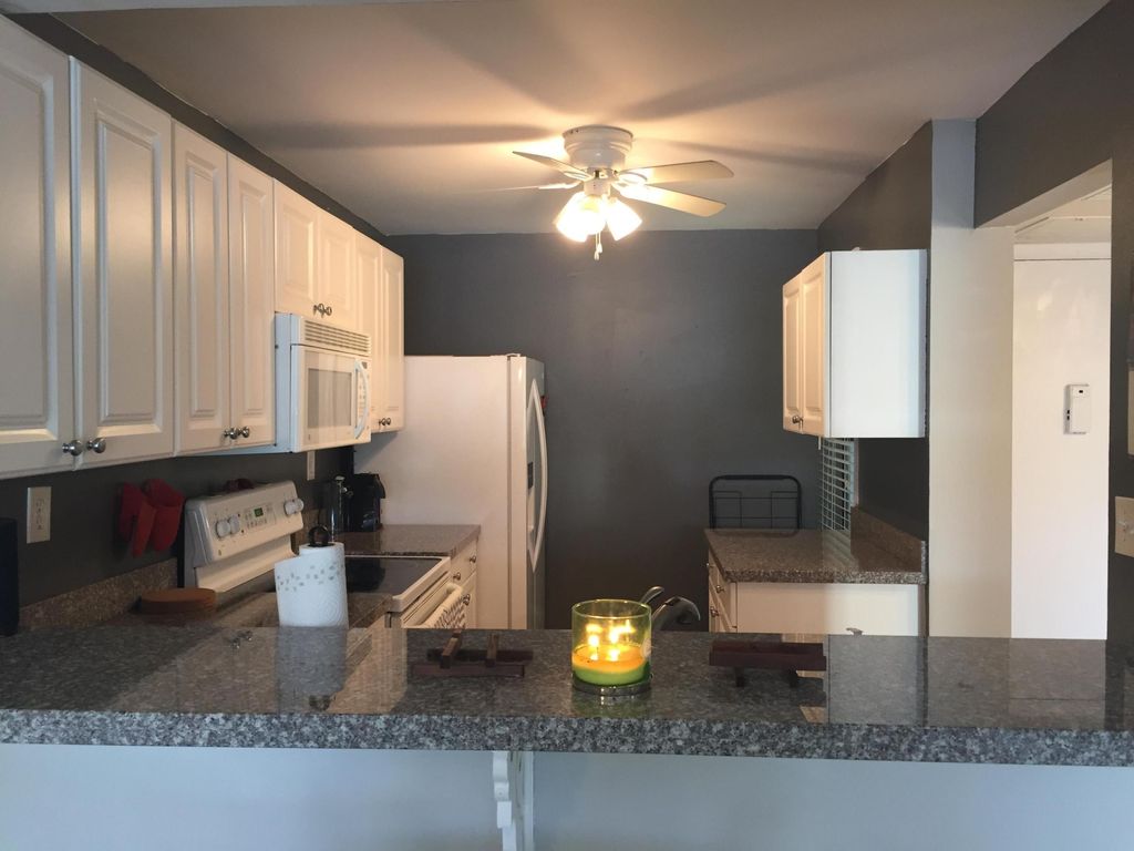 Photo of 10 Royal Palm Way #2030, Boca Raton, FL 33432 (MLS # B26019786)