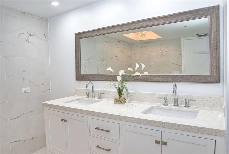 TURNBERRY TOWERS - Residential Lease