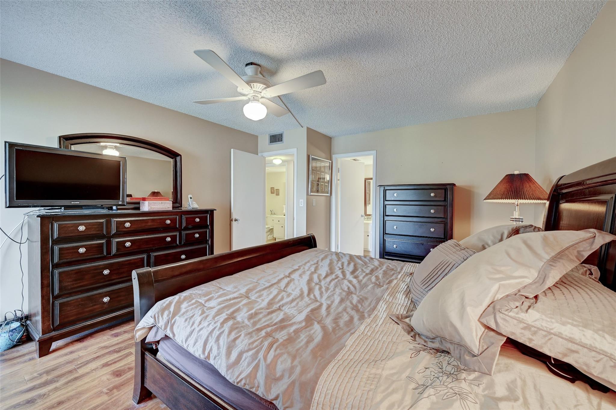 WYNMOOR VILLAGE - Residential