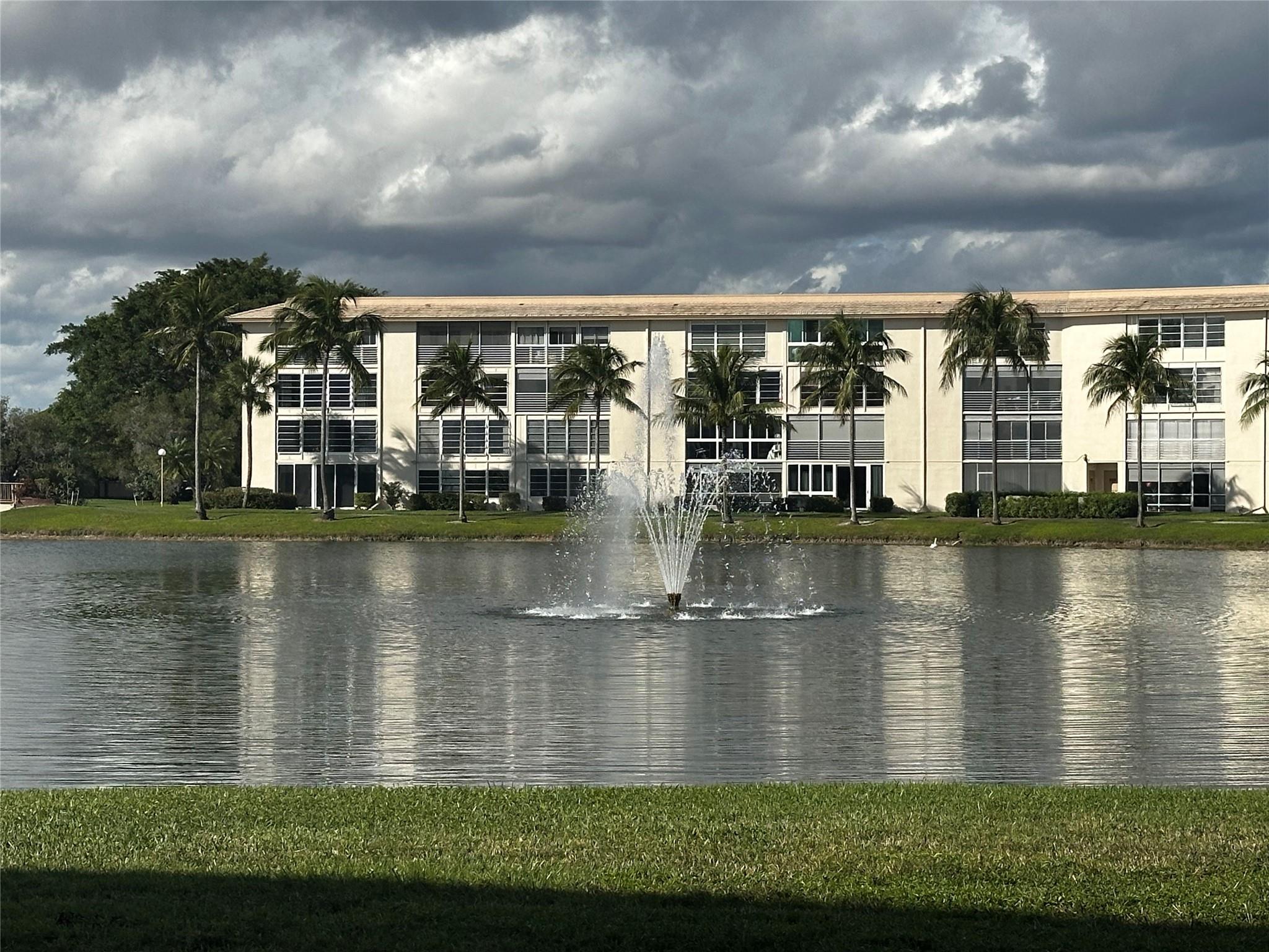 WYNMOOR VILLAGE - Residential