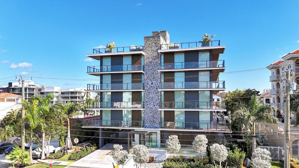 One24 Residences - Residential