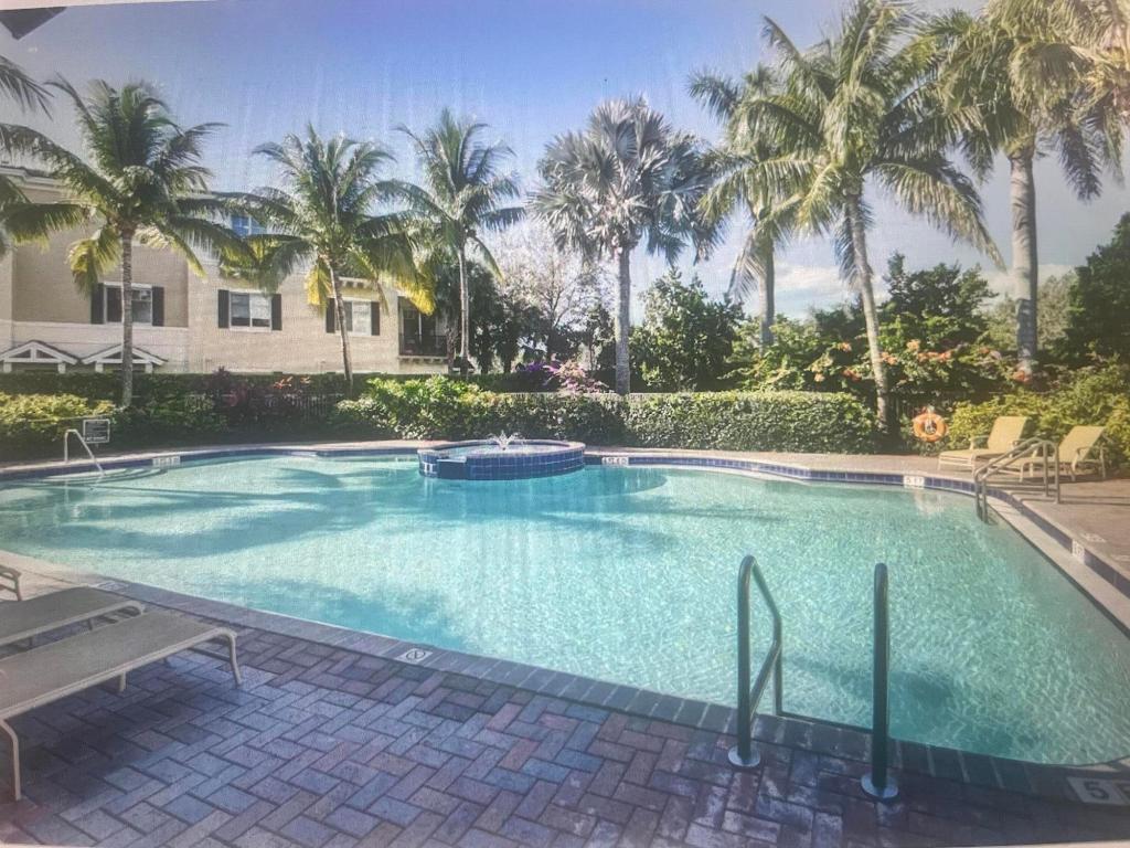 VISTAZO AT BOCA RATON - Residential Lease