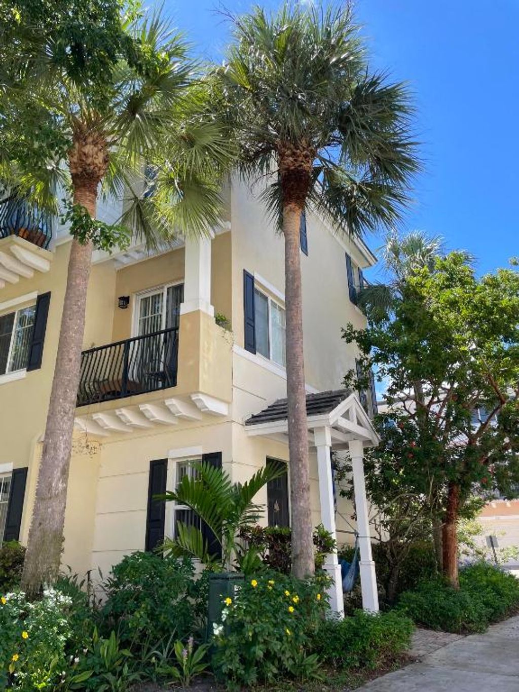 Photo of 552 NW 39th Circle NW, Boca Raton, FL 33431 (MLS # R11127589)