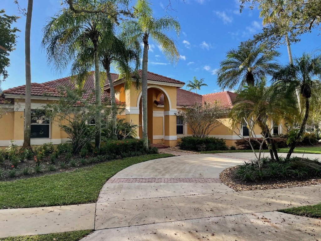 Country Isles - Residential Lease