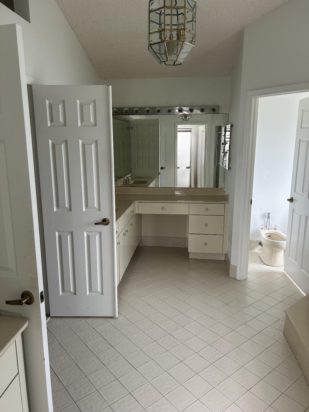 Country Isles - Residential Lease
