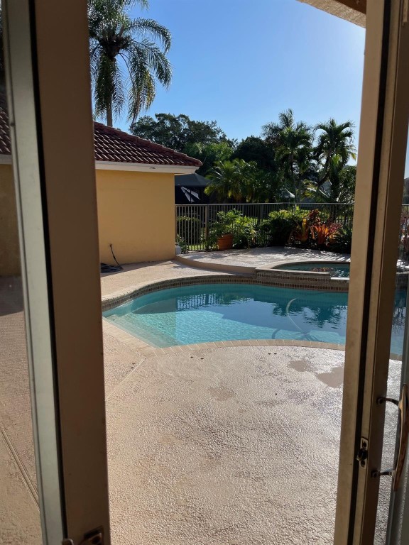 Country Isles - Residential Lease