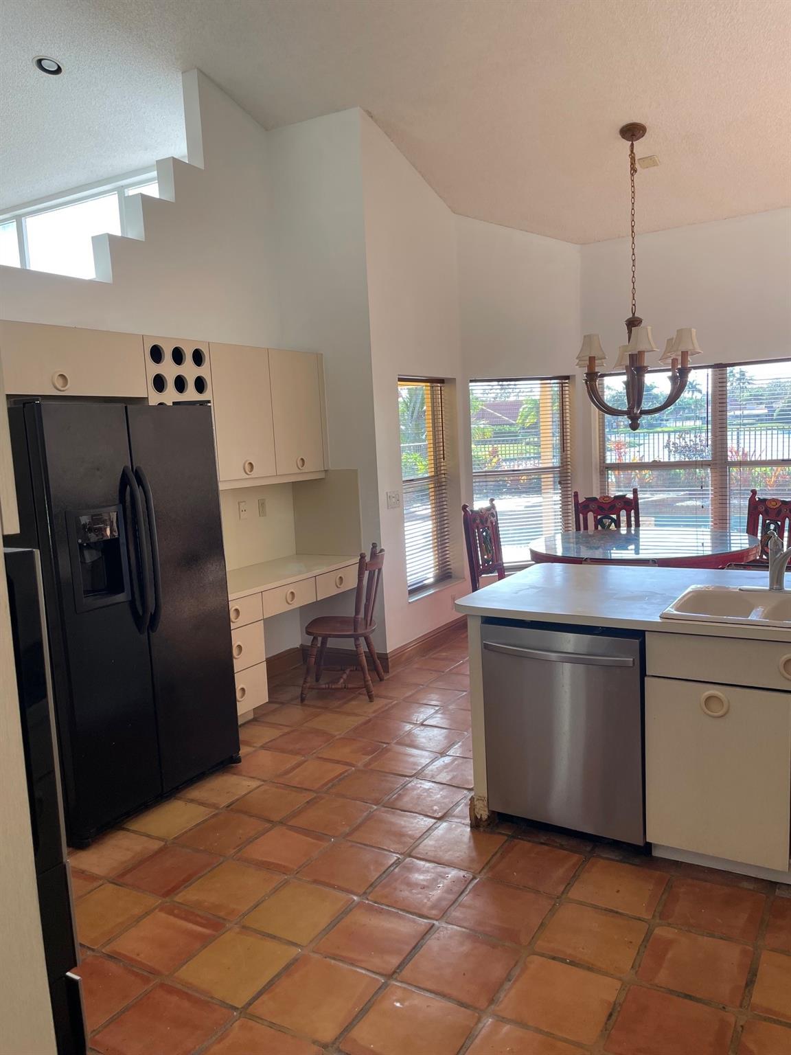 Country Isles - Residential Lease