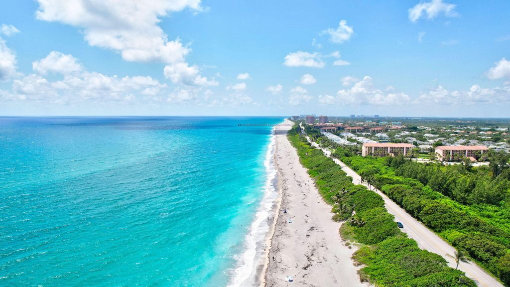 Photo of 315 Ridge Road, Jupiter, FL 33477 (MLS # R11007901)