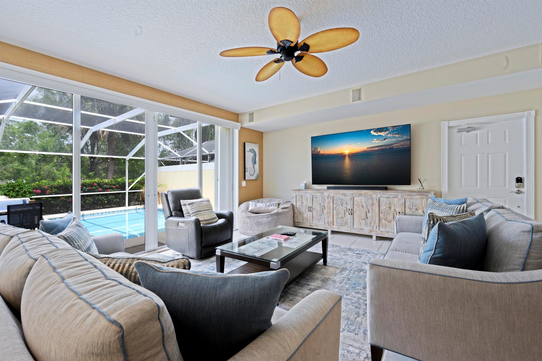 435 Capistrano Drive