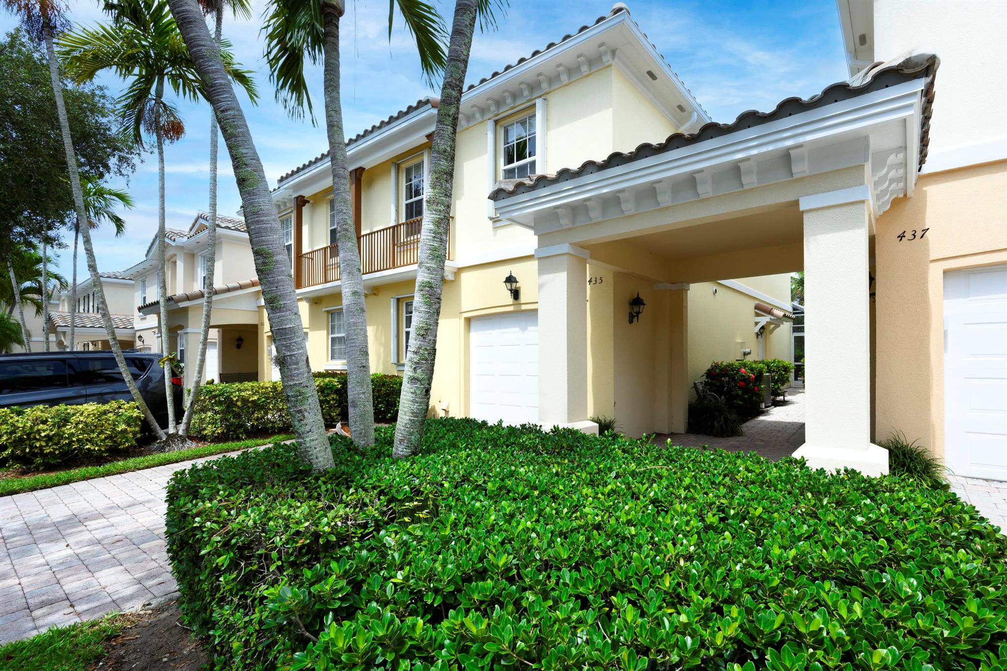 435 Capistrano Drive
