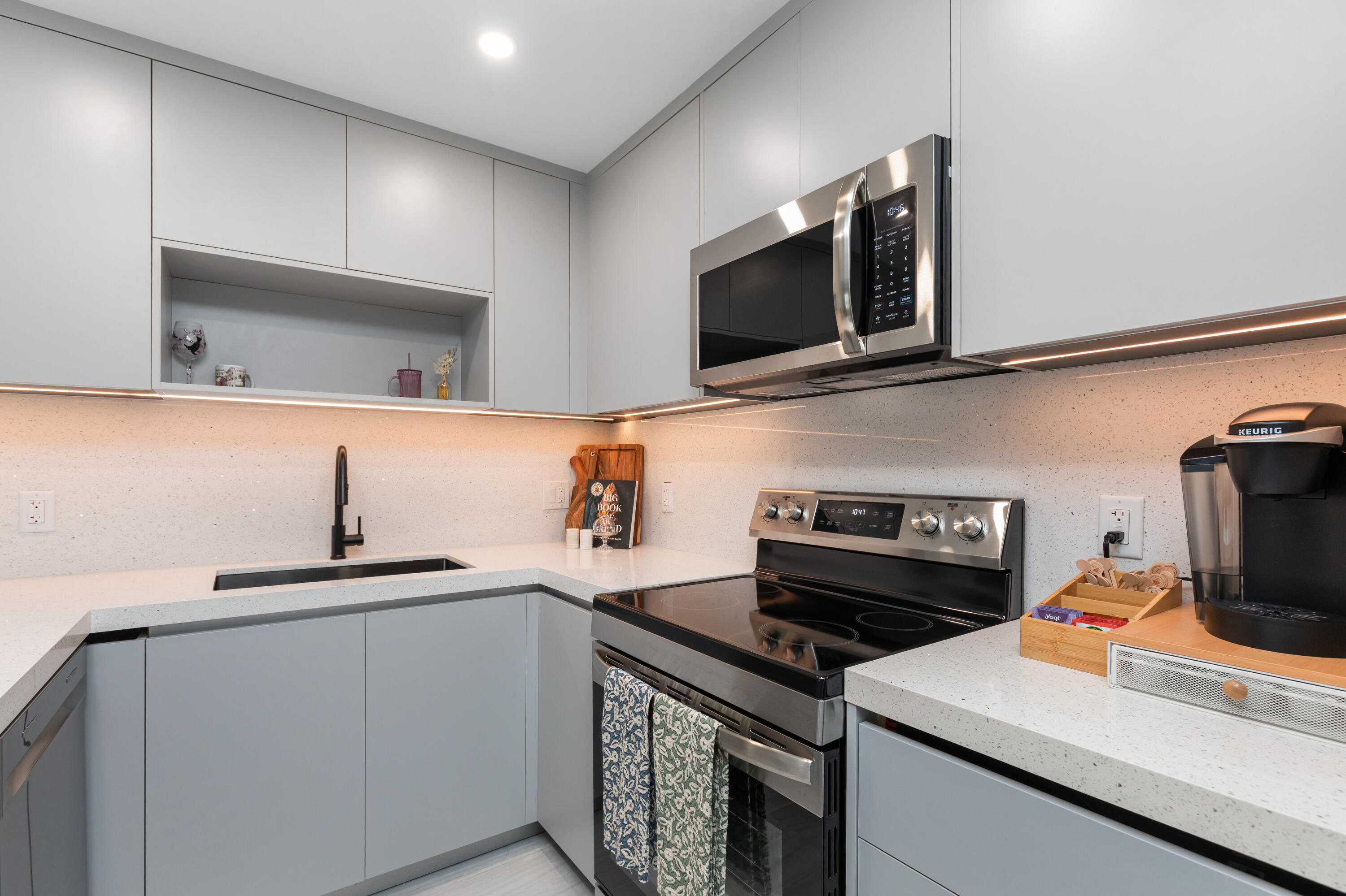 MAYBURY MANSIONS CONDO - Residential
