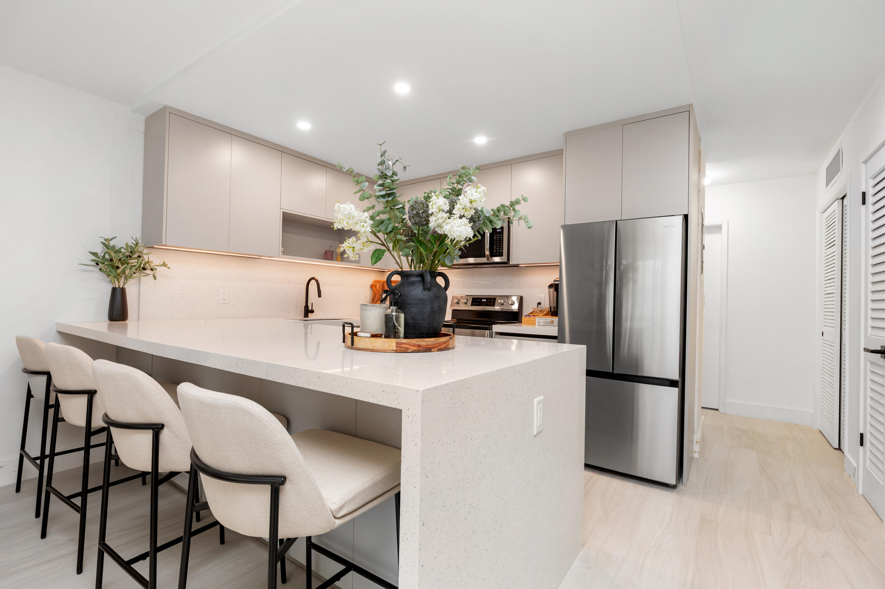 MAYBURY MANSIONS CONDO - Residential