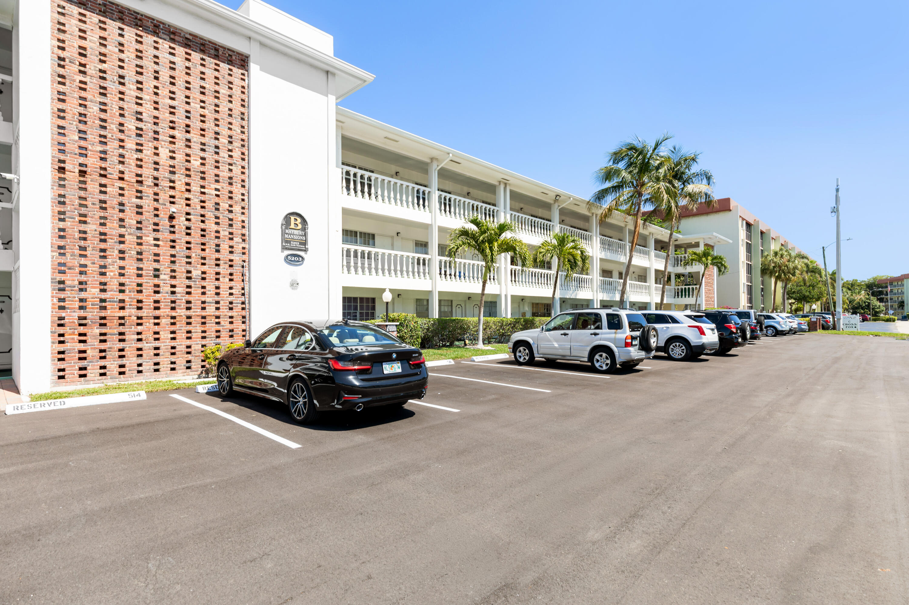 MAYBURY MANSIONS CONDO - Residential