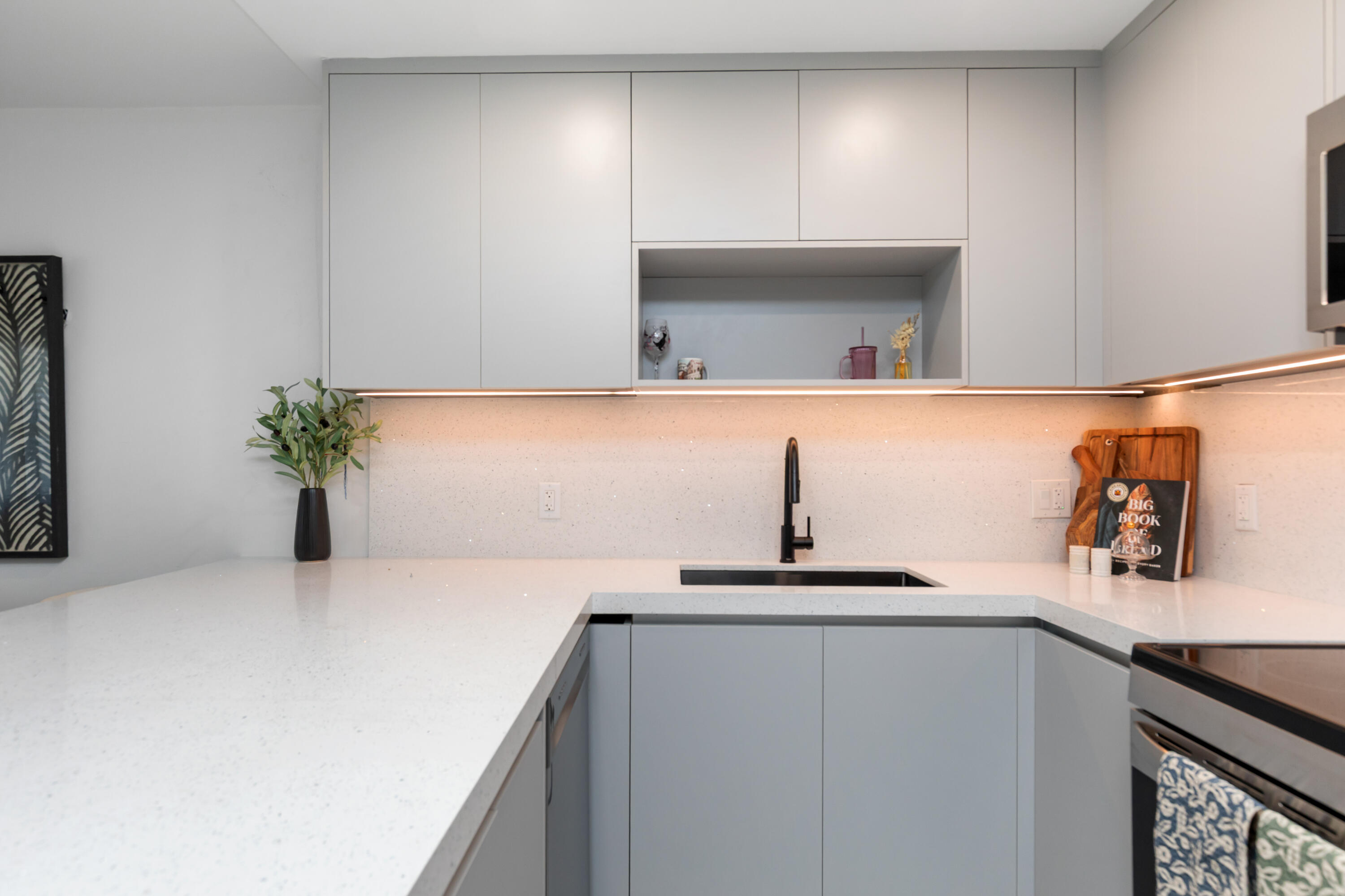 MAYBURY MANSIONS CONDO - Residential