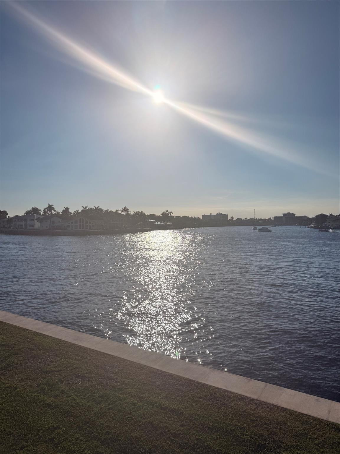 1201 S Riverside Drive 206