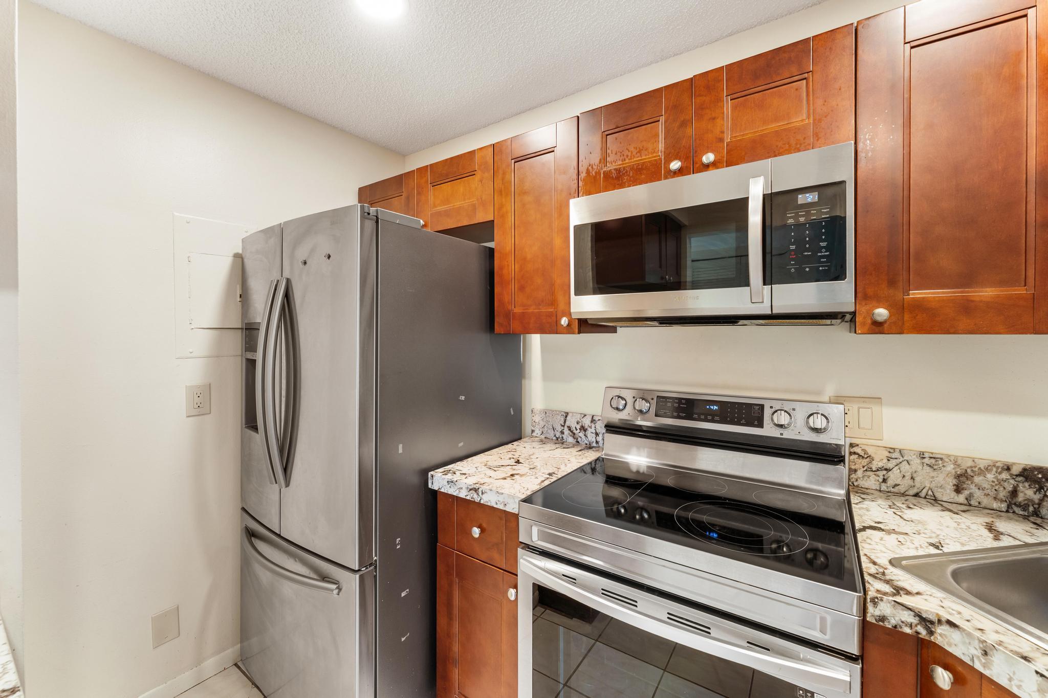 PALM CLUB VILLAGE II CONDO - Residential