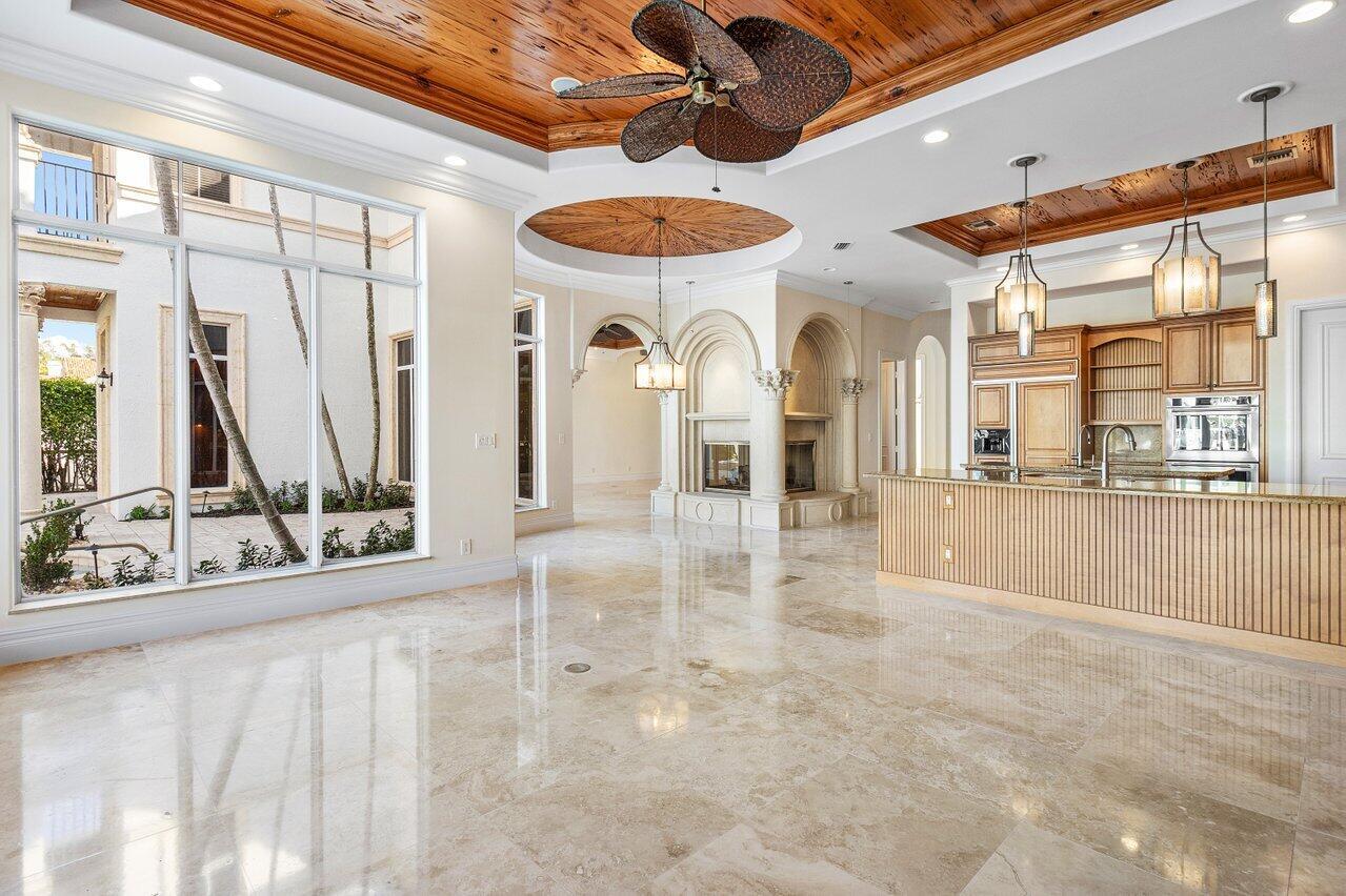 LAKE ROGERS - Residential