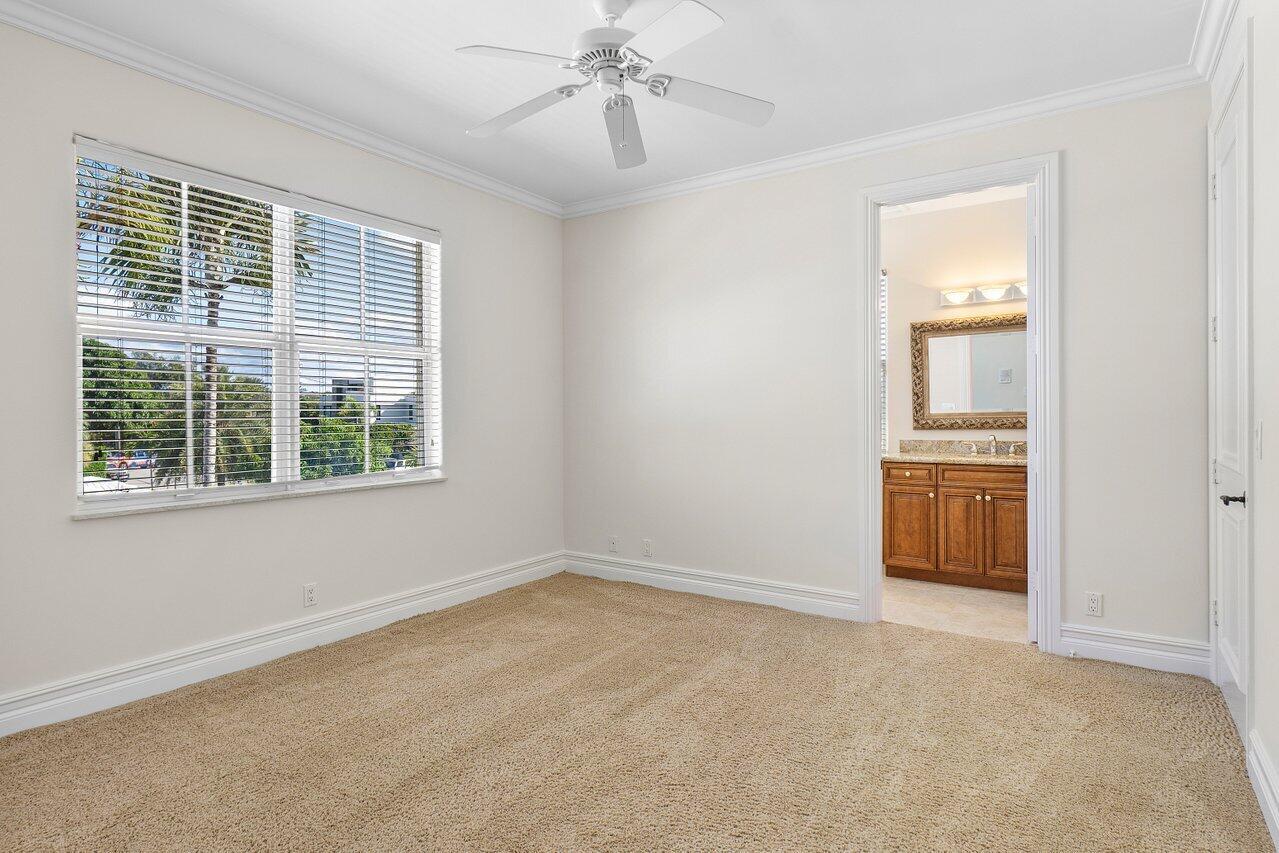 LAKE ROGERS - Residential