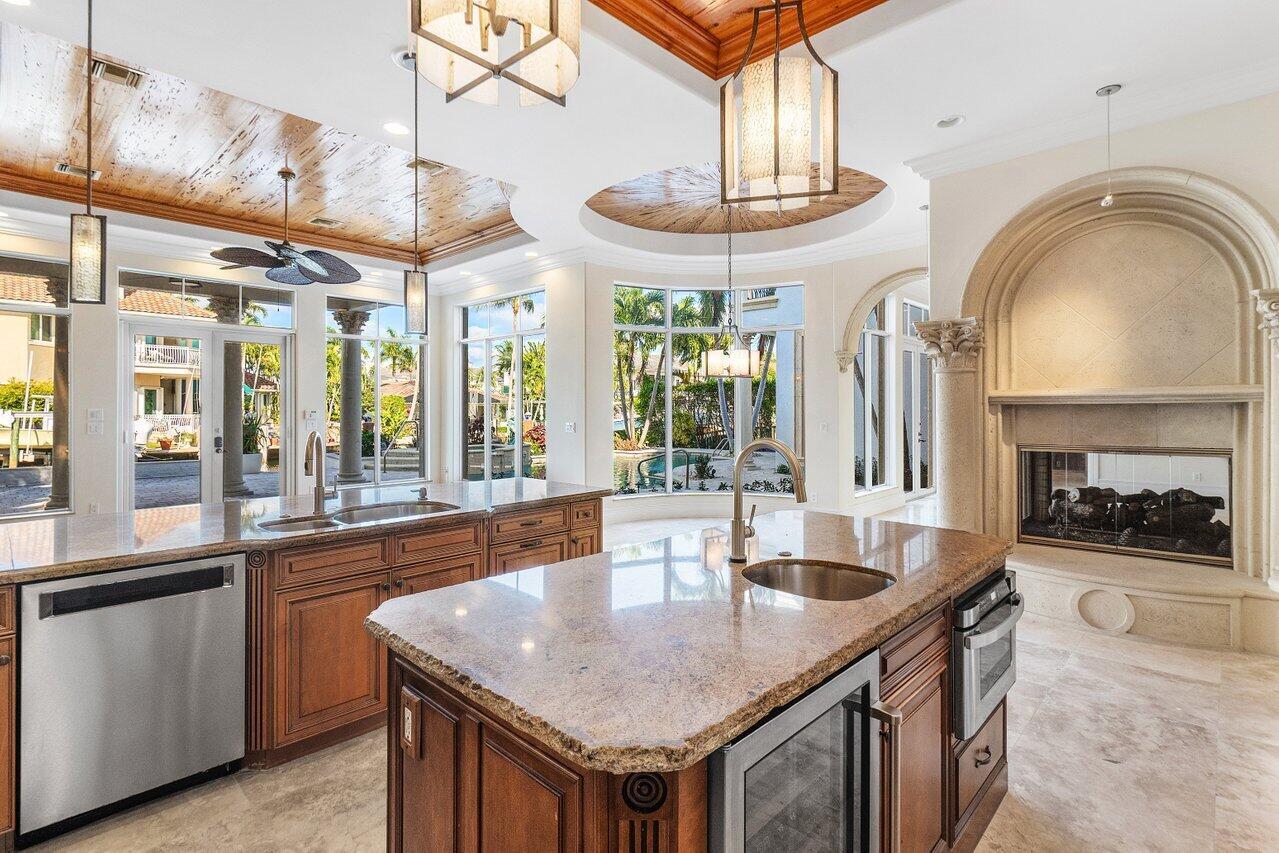 LAKE ROGERS - Residential